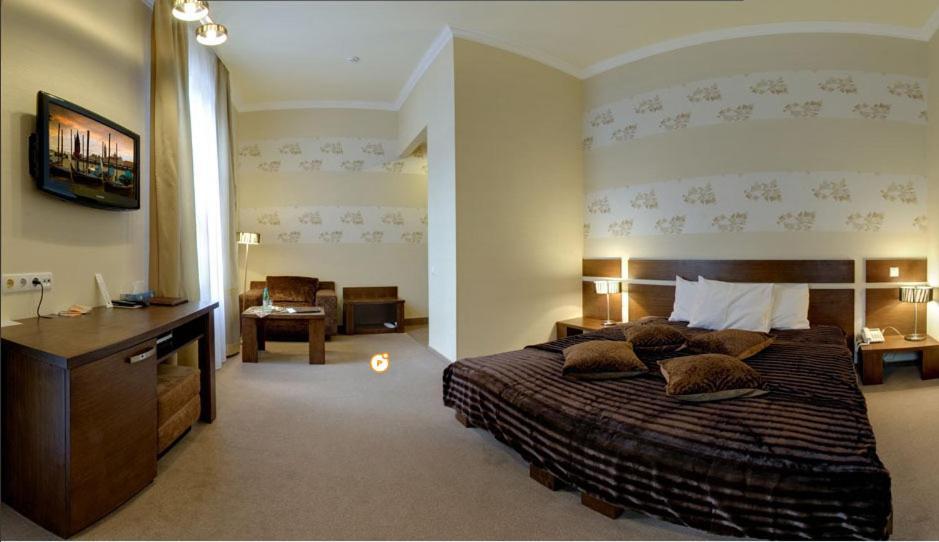 Four Rooms Mini-Hotel Kharkiv Room photo