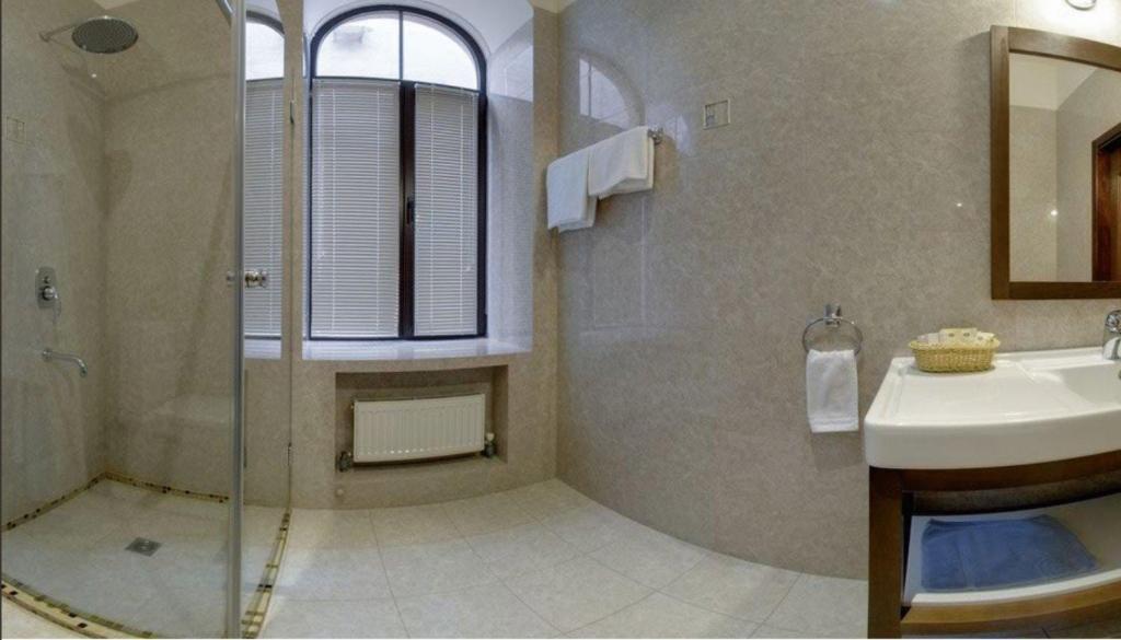 Four Rooms Mini-Hotel Kharkiv Room photo